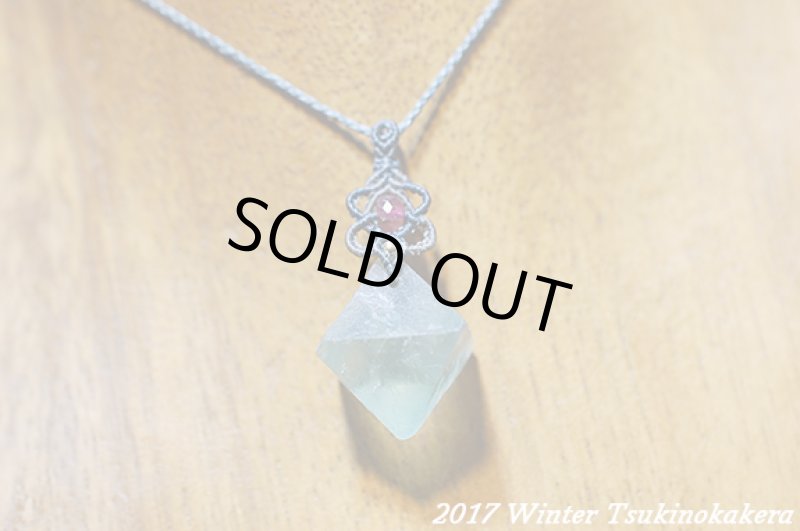 画像4: ★2017年WINTER★小粒のかけら:フローライトのデザイン小粒マイクロマクラメネックレス2 (4)