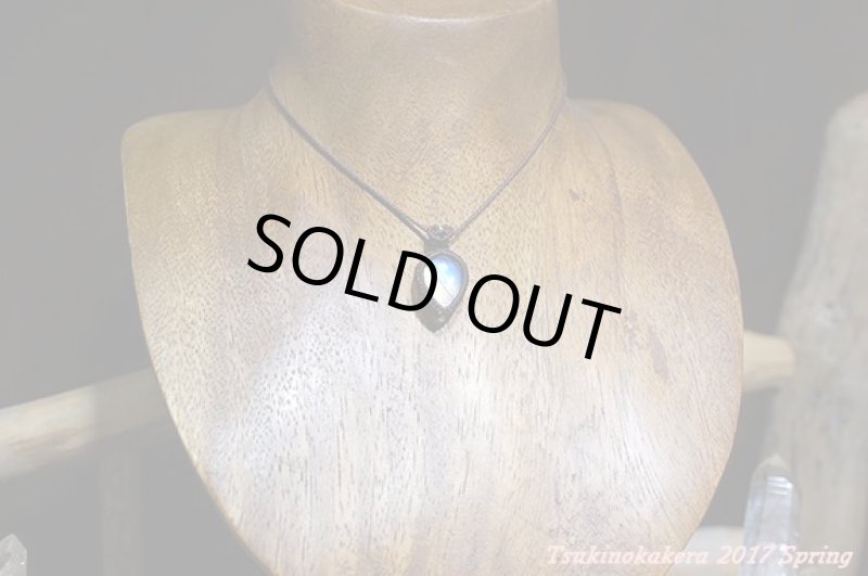 画像3: ☆4/13☆ロイヤルレインボームーンストーンのハイクオリティストーン×小粒デザイン:小粒のジュエリー (3)