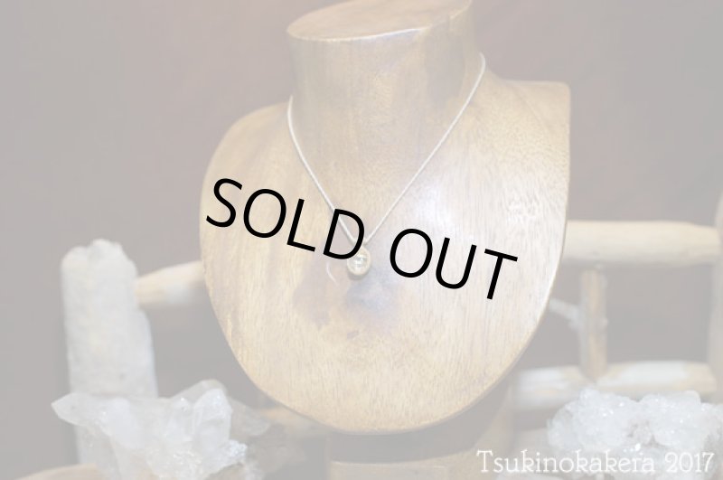 画像2: ☆8/4UP☆ゴールドルチルクォーツ登場。黄金の針金が水晶の中に。奇跡のピース。小粒のかけら×ゴールドルチル：ゴールデンロード１ (2)