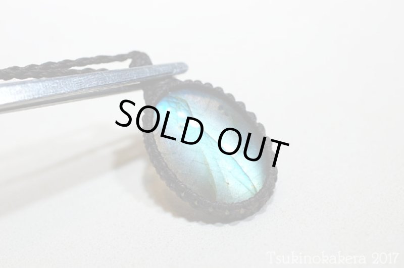 画像2: ☆8/24UP☆caravan使用ラブラドライトが登場。3.0×2.5オーバルサイズ：ふっくらカボションフルシラー：4 (2)