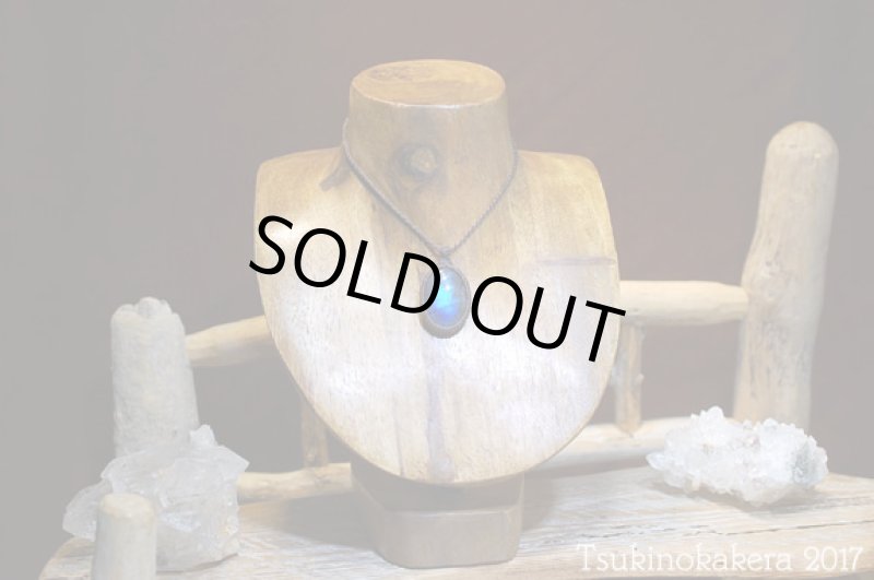 画像2: ☆8/24UP☆caravan使用ラブラドライトが登場。3.0×2.5オーバルサイズ:ふっくらカボションフルシラー:9 (2)