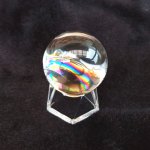 画像1: ☆06/10UP☆虹の世界へようこそ、アイリスクォーツ丸玉がついに登場！42mm虹の屈折の出る奇跡のレインボー (1)