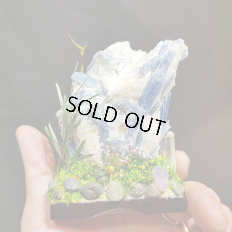 画像5: ☆01/01UP☆謹賀新年：ブラジル産カイヤナイト原石メルヘン作品：メルヘンワールド2 (5)