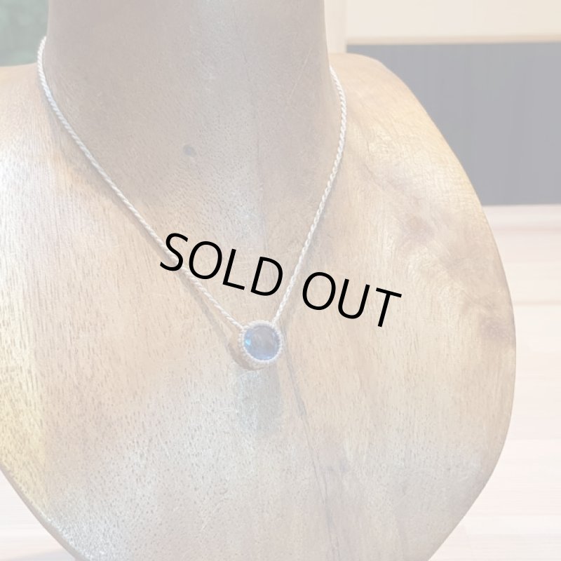 画像2: ★05/04UP★ブルーフローライト☆小粒のかけらデザイン:パキスタン産:ファセットカットハイクオリティ:ロマンの源 (2)