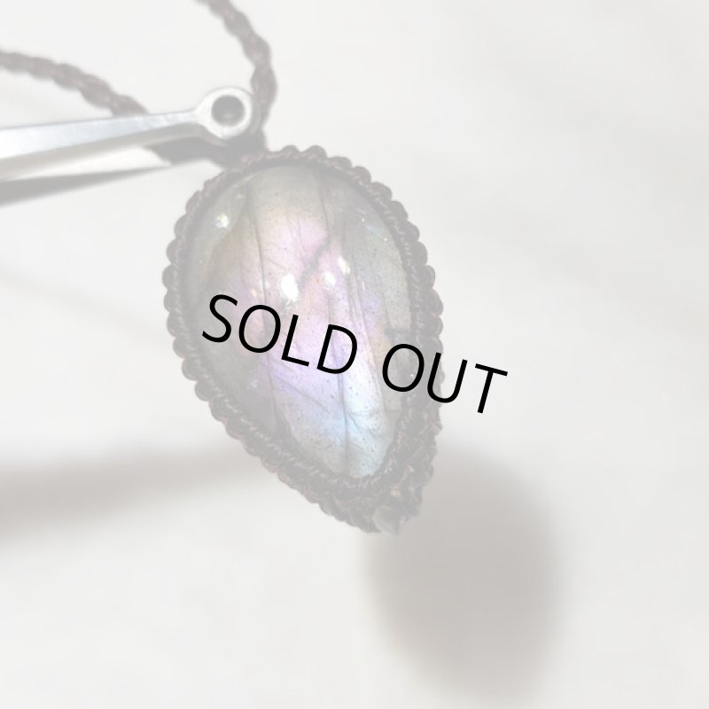 画像5: ☆10/01UP☆パープルブルーラブラドライト：美しいグラデーションカラーがばっちり！コレクションピース：紫の冒険 (5)