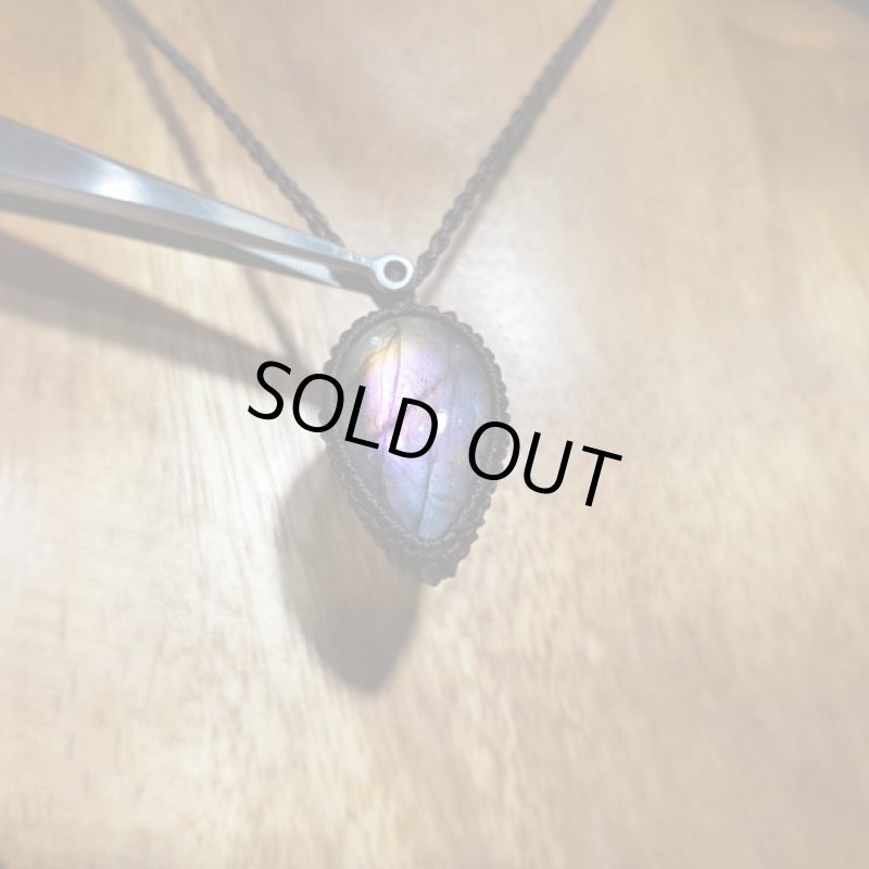 画像4: ☆10/01UP☆パープルブルーラブラドライト：美しいグラデーションカラーがばっちり！コレクションピース：紫の冒険 (4)