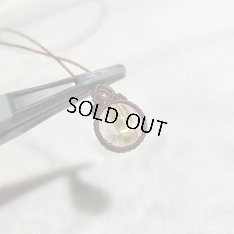 画像4: ☆09/21UP☆満月記念☆ゴールドルチルクォーツ登場。黄金の針金が水晶の中に。奇跡のピース。小粒のかけら×ゴールドルチル：ゴールデンスカイ1 (4)