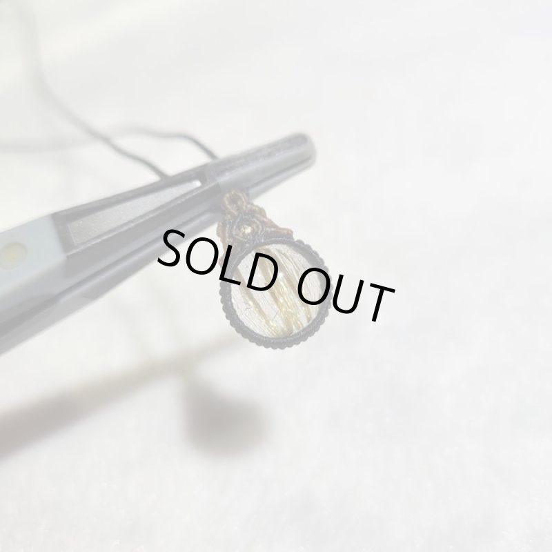 画像4: ☆09/21UP☆満月記念☆ゴールドルチルクォーツ登場。黄金の針金が水晶の中に。奇跡のピース。小粒のかけら×ゴールドルチル：ゴールデンスカイ2 (4)