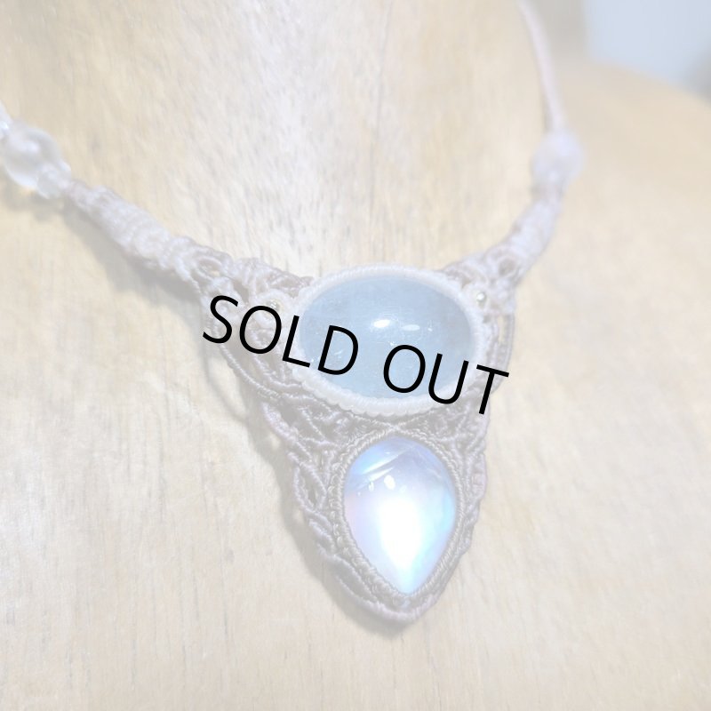 画像2: ☆03/18UP☆満月アクアマリン：蝶になれ！レインボームーンストーン：先生作品：1点物の美しいマクラメデザイン：3月記念：ワームムーン (2)