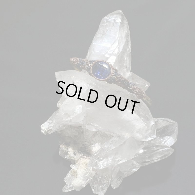 画像2: ☆05/15UP☆ヒマラヤのサファイア、カイヤナイト真鍮ブレスバングル。青色に輝く石の表面:夢と星の国4 (2)