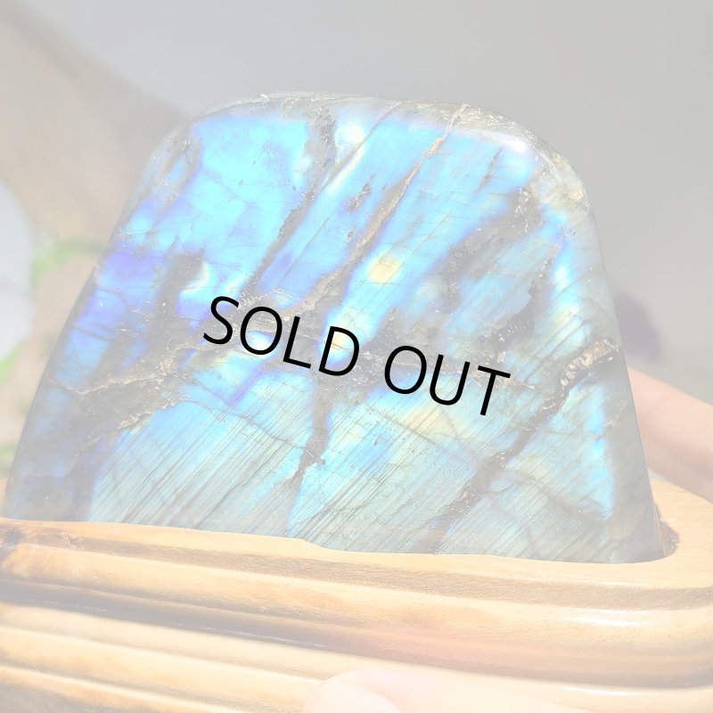 画像5: ☆07/14UP☆【大セール中】ラブラドライトビック原石置物：台付き：ラブラド王2 (5)