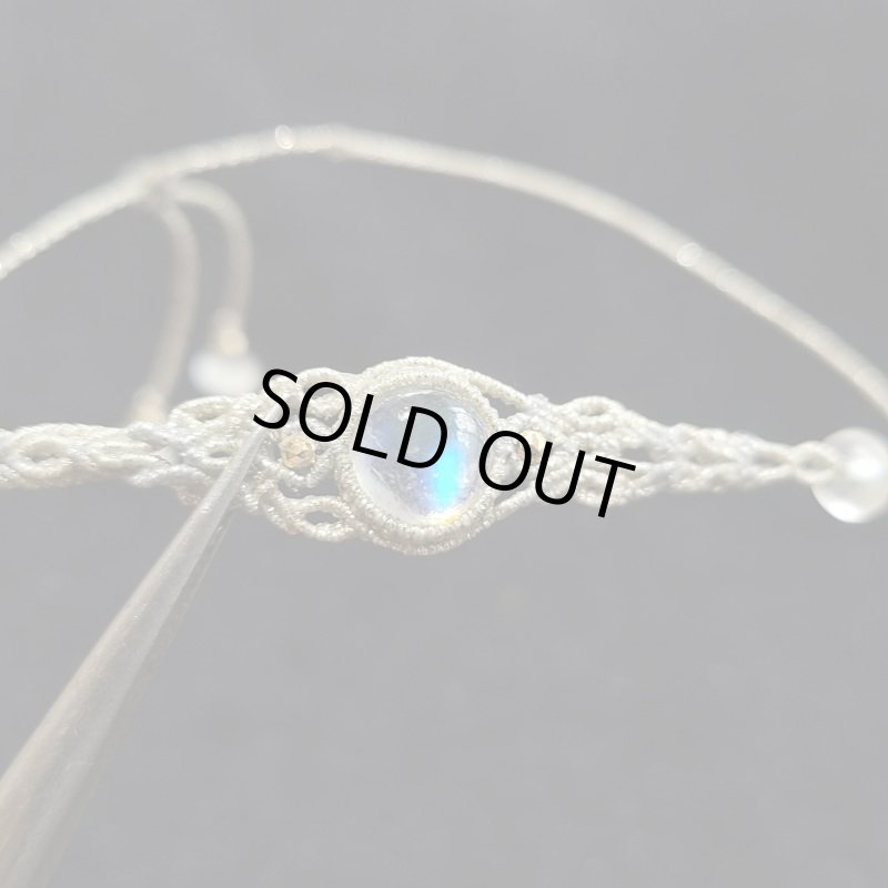 画像4: ☆08/10UP☆金と銀の紐でゴージャス。選び抜いた最高品質の青色にムーンストーン:8月満月先生作品:星のさえずり (4)