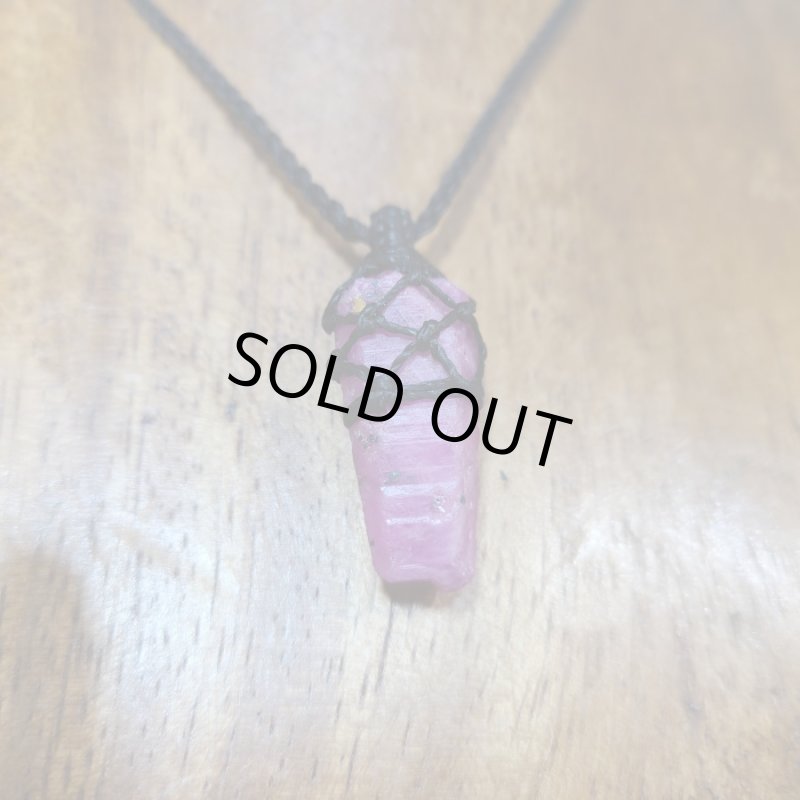 画像3: ★09/09UP★ナチュラルパープルスターサファイヤ/ルビー。大振りぷっくり奇跡の原石。蛍光鉱物月のかけら×× MAMPUKU  STONE コラボ：火星のかけら2 (3)