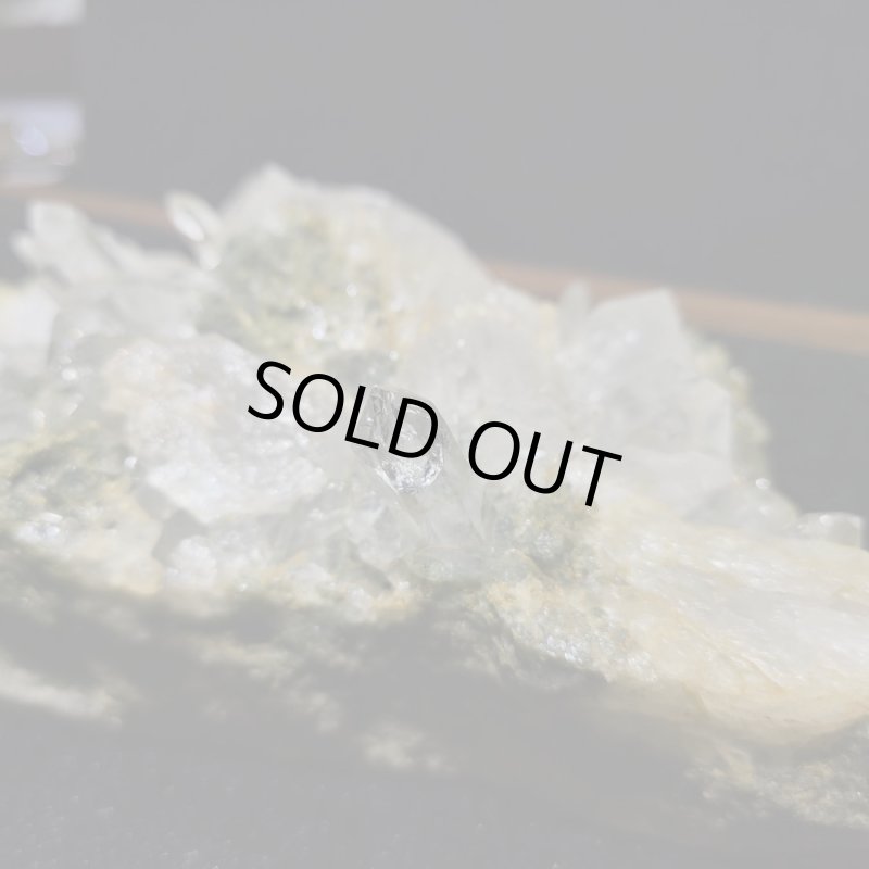 画像2: ☆09/09UP☆インド産:ヒマラヤ水晶：クローライトボディ：月のかけら選別コレクション原石シリーズ：世界の鉱物特集：牧場の奇跡 (2)