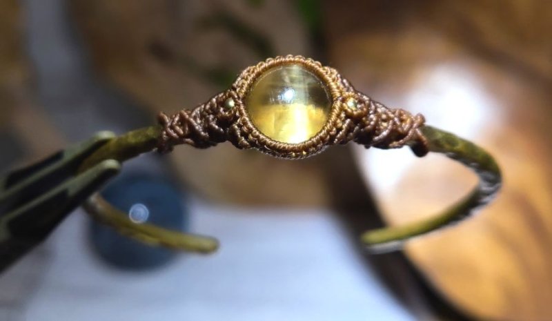 画像3: ☆10/10UP☆ハイクオリティ:アパタイトキャッツアイ真鍮ブレスバングル:ゴールデンフュージョン (3)