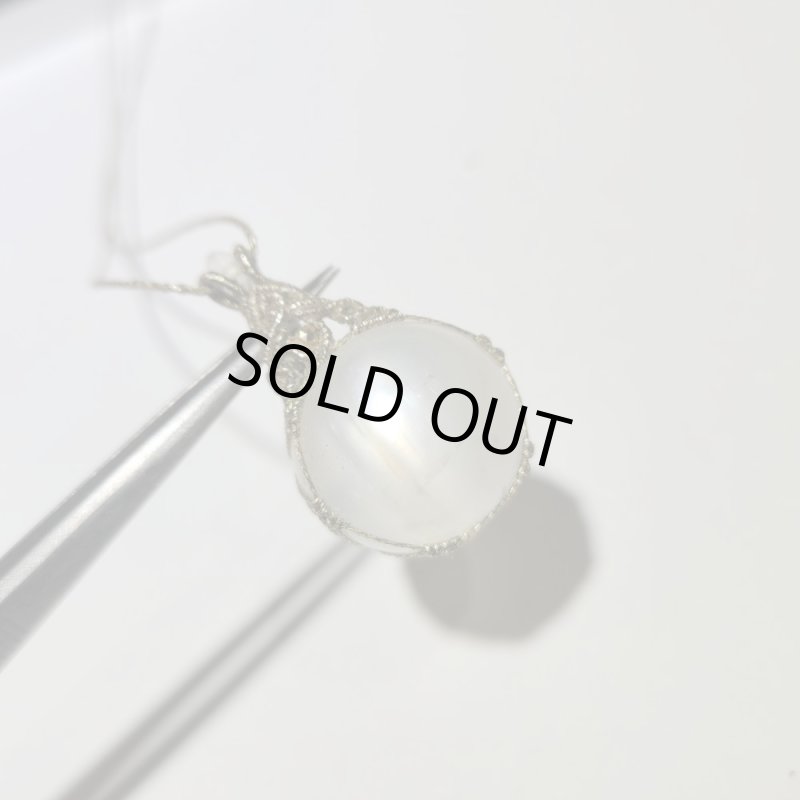 画像4: ☆06/02UP☆16周年奇跡のムーンストーンキャッツアイ丸玉登場。ホワイトムーンストーン：激レア限定：金銀デザイン：先生作品：月の琴調べ３ (4)