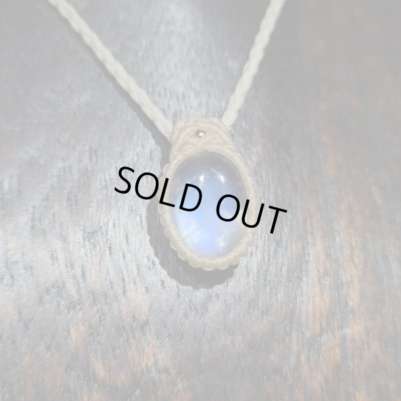 画像3: ☆12/13UP☆月のかけらロイヤルレインボームーンストーン。虹色がロイヤルな輝き：月の神殿8 (3)