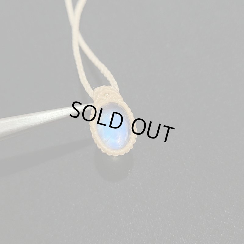 画像2: ☆12/13UP☆月のかけらロイヤルレインボームーンストーン。虹色がロイヤルな輝き：月の神殿8 (2)