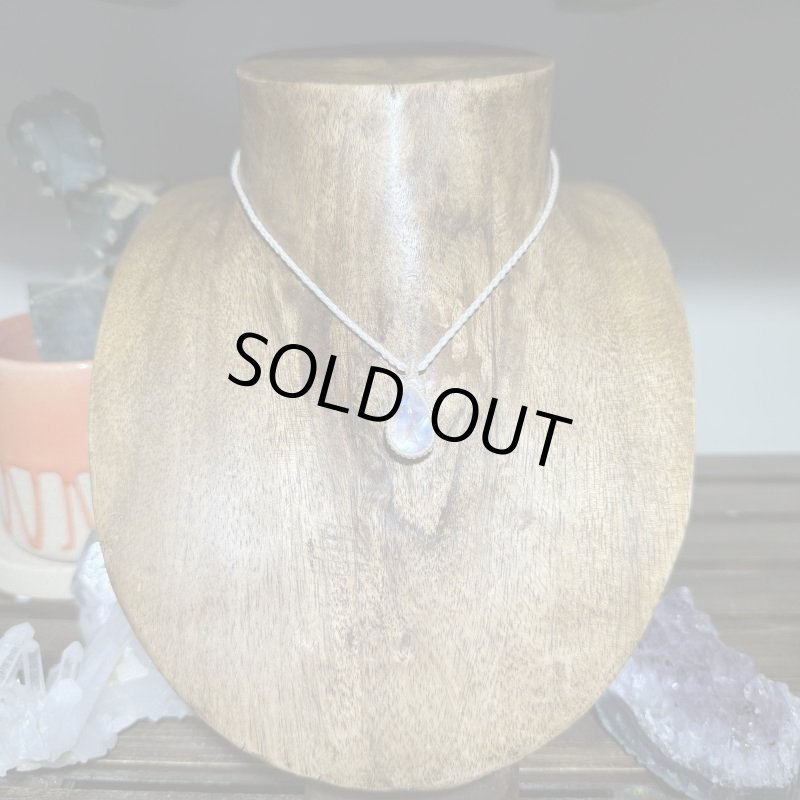 画像3: ☆02/21UP☆月のかけらロイヤルレインボームーンストーン。虹色がロイヤルな輝き：ペトラの願い1 (3)