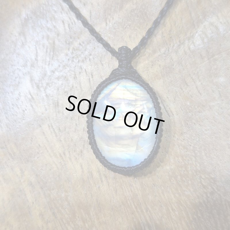 画像3: ☆07/18UP☆月のかけらロイヤルレインボームーンストーン:虹色がロイヤルな輝き:レインボーリフレクション3 (3)