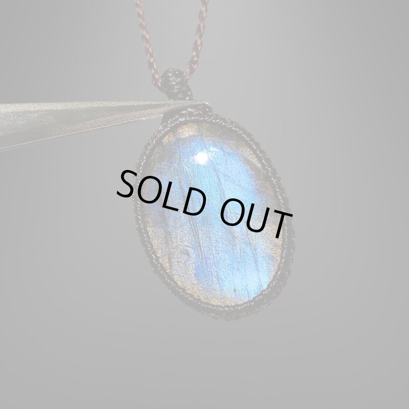 画像2: ☆09/16UP☆ディープブルーラブラドライト：青い光を発する美しいハイクオリティ天然ラブラドライト：ルナサークル (2)