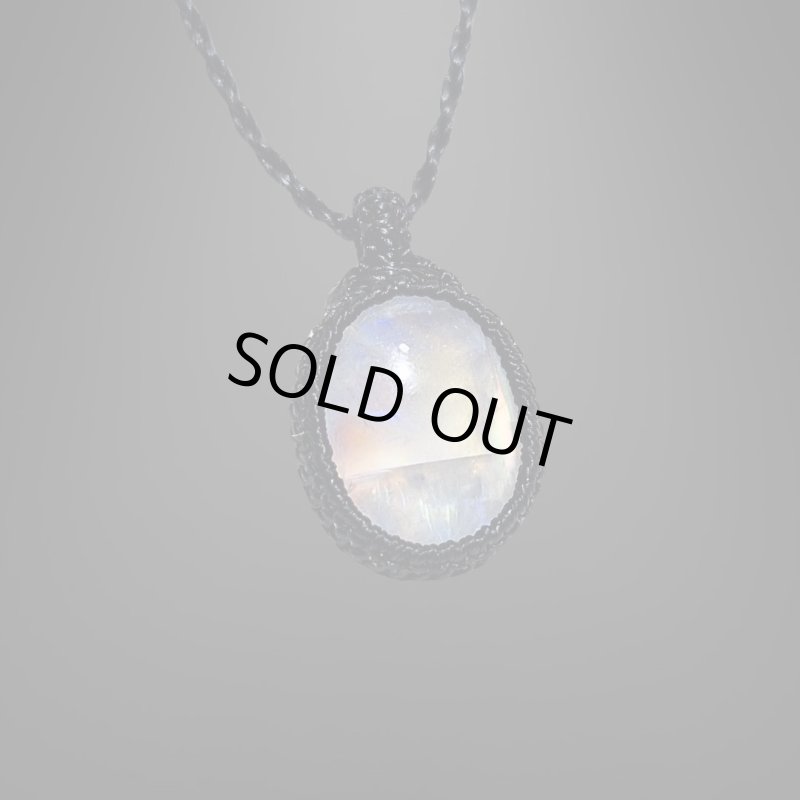 画像3: ☆09/16UP☆月のかけらロイヤルレインボームーンストーン。虹色がロイヤルな輝き:ギャラクティックライン (3)