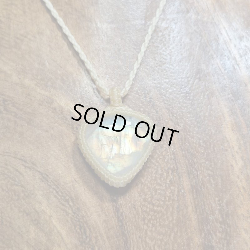 画像4: ☆09/16UP☆月のかけらロイヤルレインボームーンストーン。虹色がロイヤルな輝き:トランスセレニティ (4)