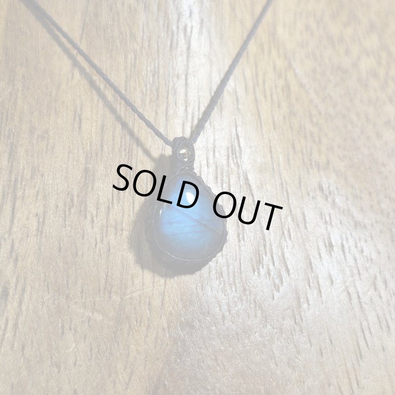 画像4: ☆11/14UP☆先生作品：新着ディープブルーラブラドライト見参：満月の世界へ:神聖なる世界：Nebula Charm (4)