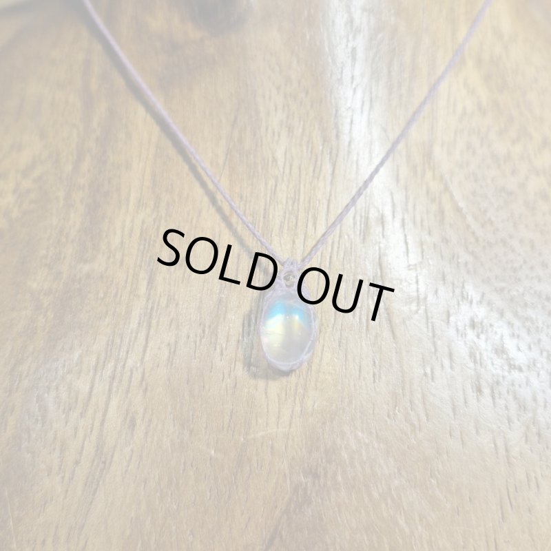 画像4: ☆11/14UP☆月のかけらロイヤルレインボームーンストーン。虹色がロイヤルな輝き：新色：先生作品：Celestial Aurora (4)