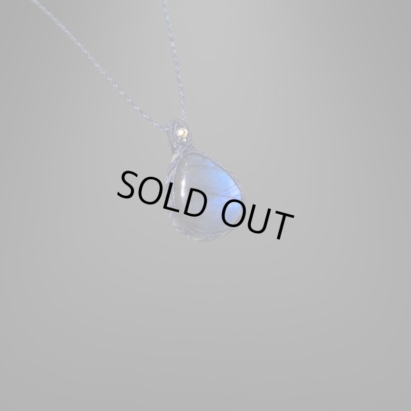 画像2: ☆11/14UP☆先生作品：新着ディープブルーラブラドライト見参：満月の世界へ:神聖なる世界：Nebula Charm (2)