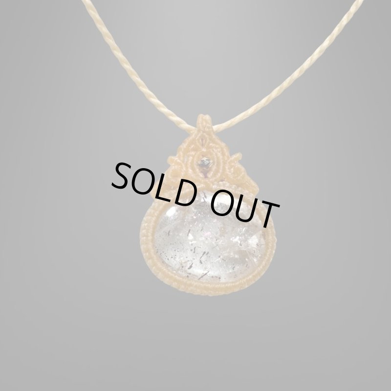 画像3: ☆12/13UP☆大人気近年人気急上昇：ブラジル産：奇跡のピンクシラー：先生作品；正面ギラギラのピンク色：水晶：オーロラスパーク (3)