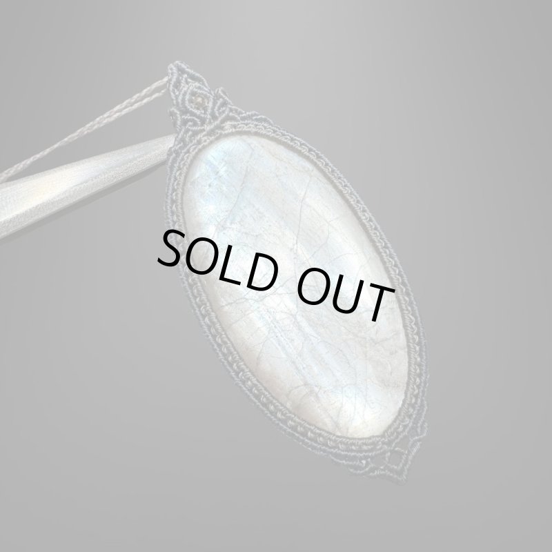 画像2: ☆12/13UP☆ベロモライト:ロシア産ムーンストーン:ロイヤルなシルバーシラー:先生作品:オーシャンリズム (2)