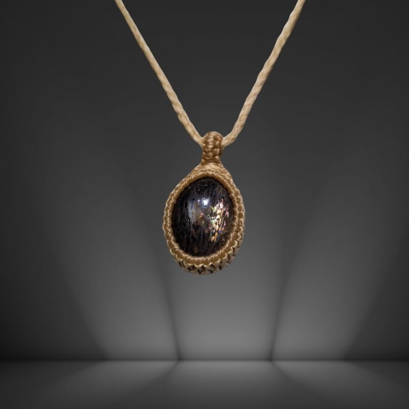 画像2: ☆04/06UP☆ブラックサンストーン:タンザニア産:ここまでギラギラ:ハイクオリティ:太陽の輝きサンストーン:空想標本室 (2)