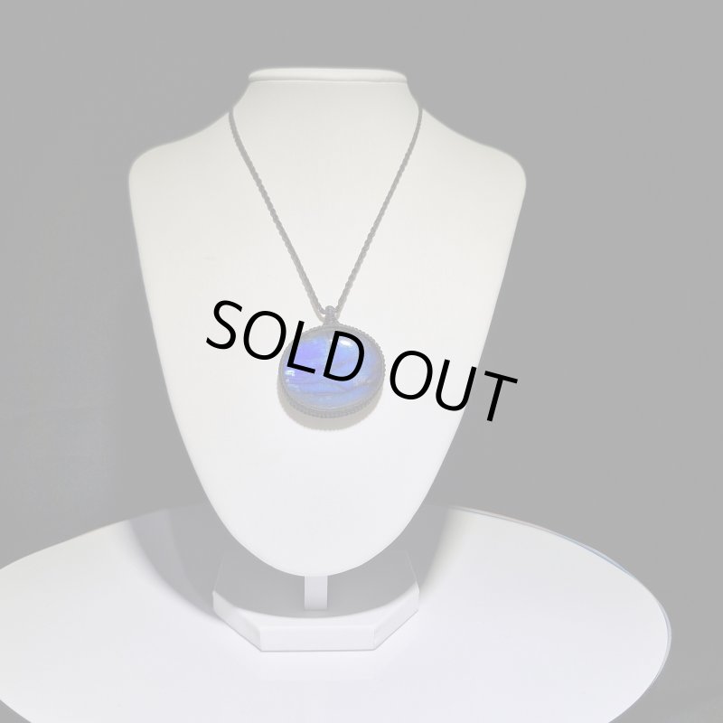 画像4: ☆04/06UP☆ディープブルーラブラドライト：青い光を発する美しいハイクオリティ天然ラブラドライト：藍那月（あいなづき） (4)