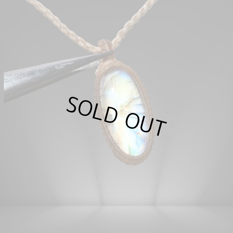 画像1: ☆04/06UP☆月の波動：ロイヤルレインボームーンストーン：キラキラの最高ピース：月の暦：月のかけらムーンストーン：Luna Veil（ルナ・ヴェール） (1)