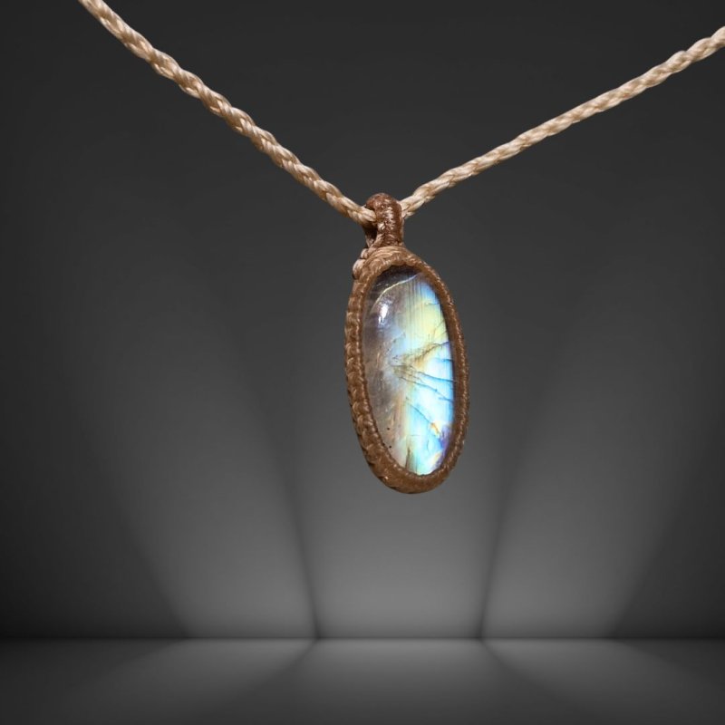 画像4: ☆04/06UP☆月の波動：ロイヤルレインボームーンストーン：キラキラの最高ピース：月の暦：月のかけらムーンストーン：Luna Veil（ルナ・ヴェール） (4)