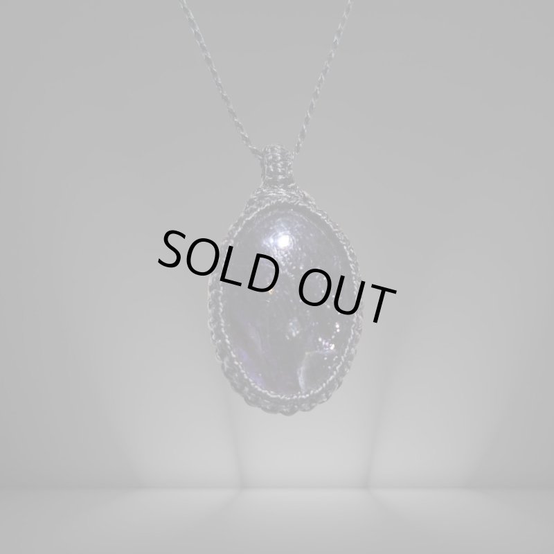 画像2: ☆04/06UP☆アイオライトサンストーン:コーディアライト:虹のキラキラが表面に:最高ピースコレクション:月影の羅針盤 (2)