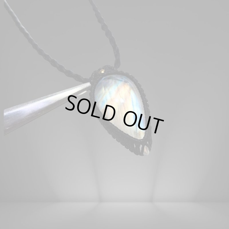 画像2: ☆04/06UP☆月の波動:ロイヤルレインボームーンストーン:キラキラの最高ピース:月の暦:月のかけらムーンストーン:Night Glow(ナイト・グロウ) (2)