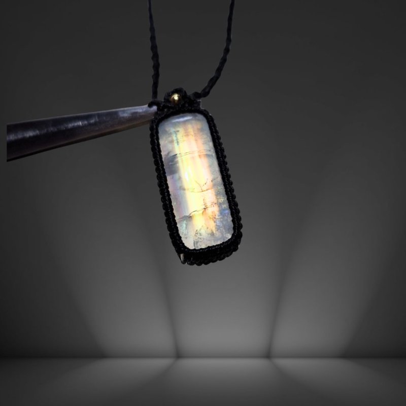 画像4: ☆04/06UP☆月の波動：ロイヤルレインボームーンストーン：キラキラの最高ピース：月の暦：月のかけらムーンストーン：銀のまどろみ（Silver Slumber） (4)