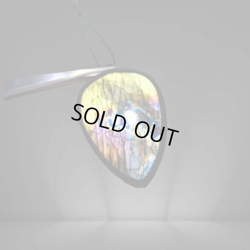 画像3: ☆04/06UP☆ディープブルーラブラドライト：青い光を発する美しいハイクオリティ天然ラブラドライト：紺の結（こんのゆい） (3)