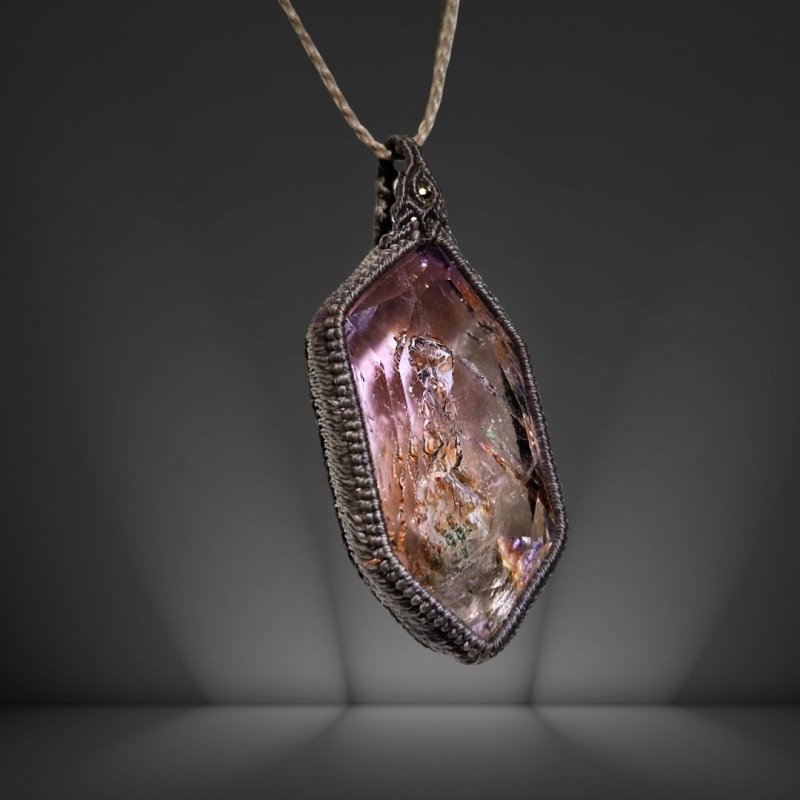 画像3: ☆04/05UP☆【最強の石】奇跡のアメジストクォーツ神入り：ガーデン、アメジスト、エレスチャル水晶：最高級水晶：天晶 (3)