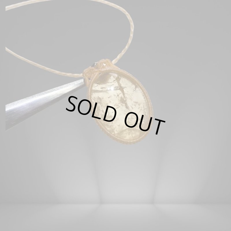 画像4: ☆04/06UP☆レディアナベラフローライト(ロジャリー鉱山産出):イギリス産;もっと蛍光する美しいフローライト:イエロー:月涙の雫(ルナティアーズ) (4)