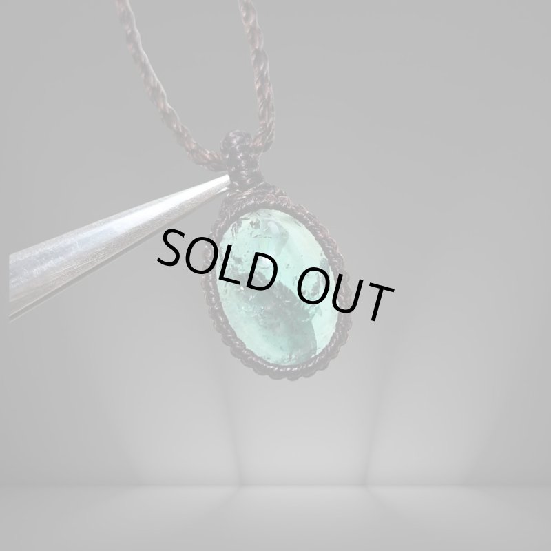 画像2: ☆04/06UP☆ダイアナマリアフローライト(ロジャリー鉱山産出)：イギリス産；もっと蛍光する美しいフローライト：ザクロ石：フローネア（Frolnéa） (2)