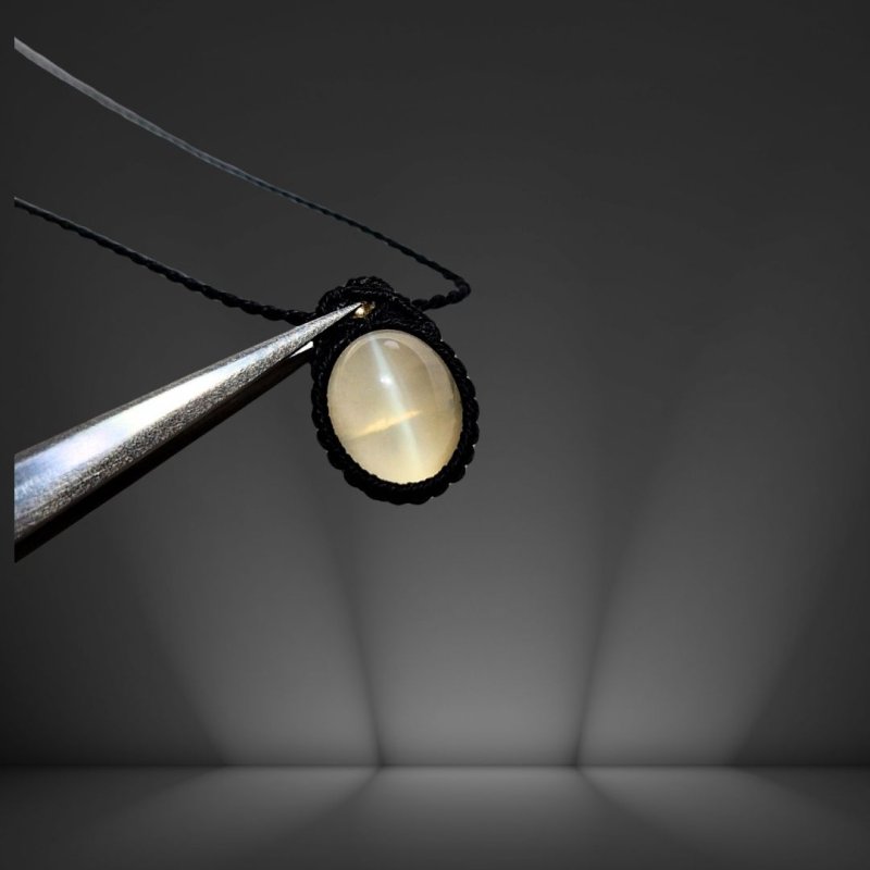 画像2: ☆12/13UP☆ホワイトオパールキャッツアイ：激レアシラー：きれいなキャッツアイ効果：完璧な表情：Glimmer Paw（きらめく足跡） (2)