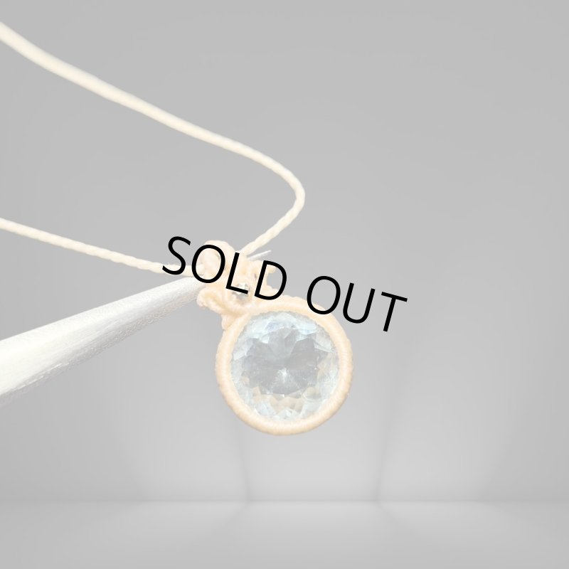 画像2: ☆04/06UP☆グリーンフローライトファセットカット：美しい最高級のカット：月のかけらデザイン：月の満ち欠けシリーズ：フローライト：Tranquil Heart（静かな心） (2)