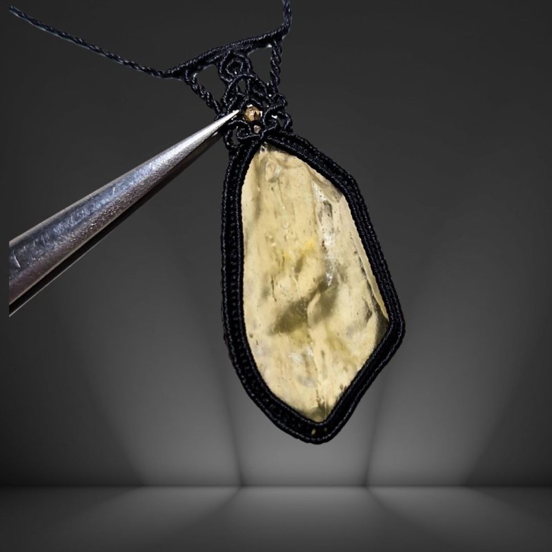 画像5: ☆04/06UP☆リビアングラス:宇宙のエネルギーの天然ガラス:隕石衝突により誕生:先生作品:ソレイリオ(Soleirio) (5)