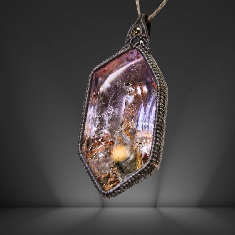 画像2: ☆04/05UP☆【最強の石】奇跡のアメジストクォーツ神入り：ガーデン、アメジスト、エレスチャル水晶：最高級水晶：天晶 (2)