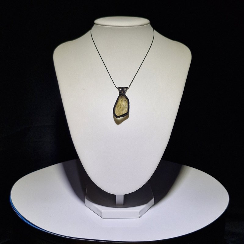 画像7: ☆04/06UP☆リビアングラス:宇宙のエネルギーの天然ガラス:隕石衝突により誕生:先生作品:ソレイリオ(Soleirio) (7)