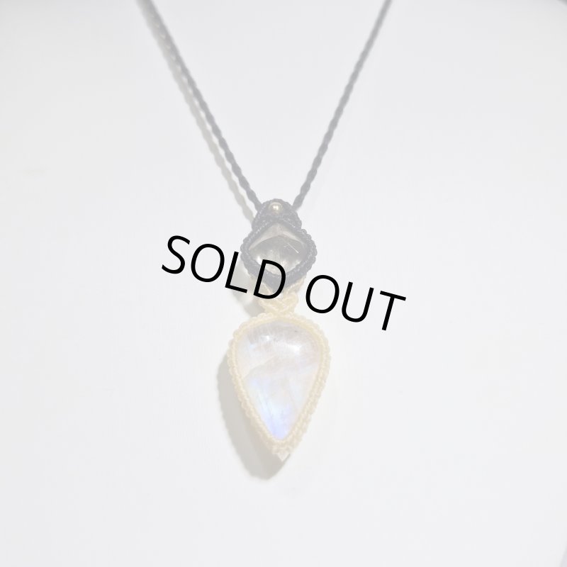 画像3: ☆05/08UP☆ロイヤルムーンストーン×ゴールドルチルクォーツ：素敵な組み合わせ：最高品質のムーンストーン：月陽の調律（つきひのちょうりつ） (3)