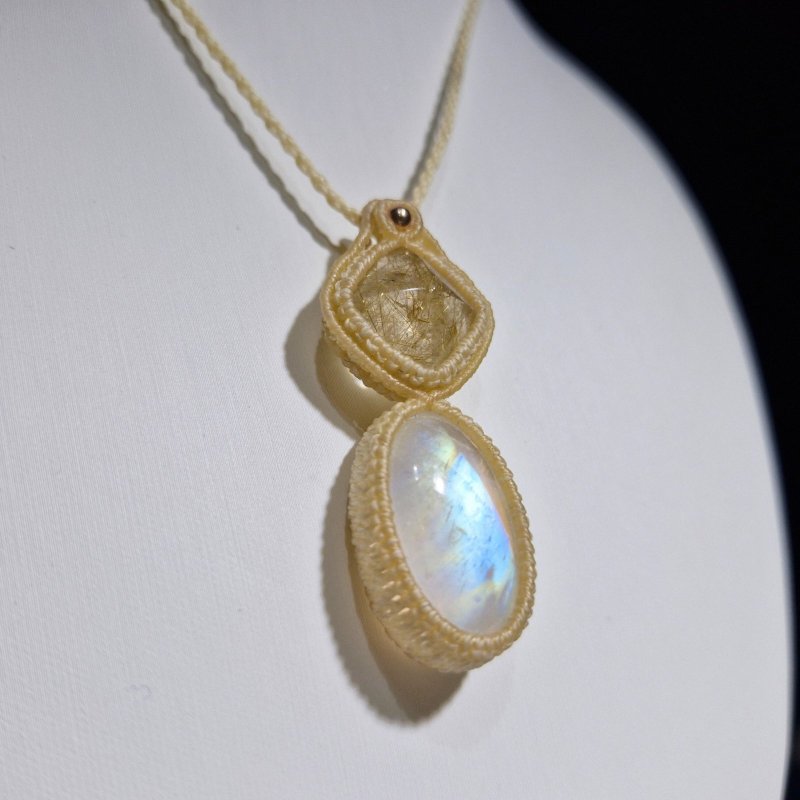 画像4: ☆05/08UP☆ロイヤルムーンストーン×ゴールドルチルクォーツ：素敵な組み合わせ：最高品質のムーンストーン：光響（こうきょう） (4)